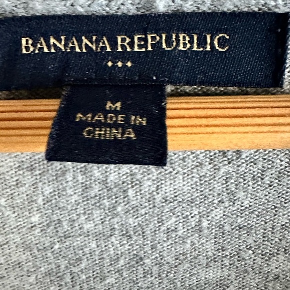 Banana Republic Gray Sweater 3/4 sleeve,with Button Detail on shoulders Sz M - Picture 6 of 10